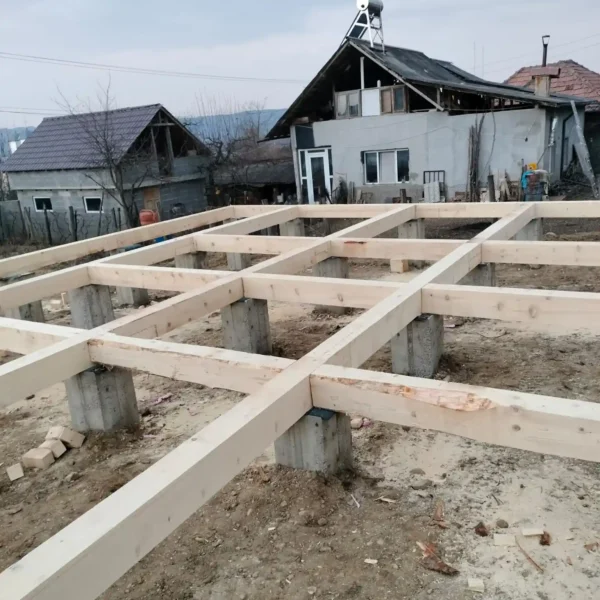 Casa Pe Structura Din Lemn Si Panouri SIP Realizata De Happy Home Corporation Pe Piloni 3